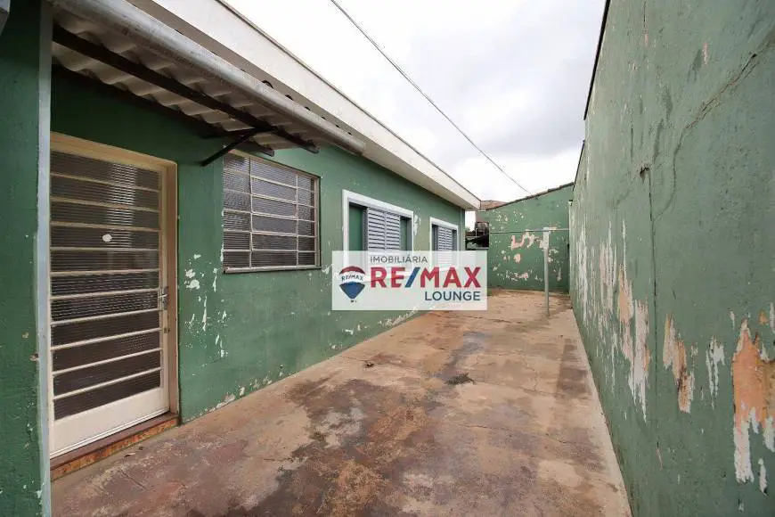 Foto 1 de Casa com 3 Quartos à venda, 200m² em Vila Tibério, Ribeirão Preto