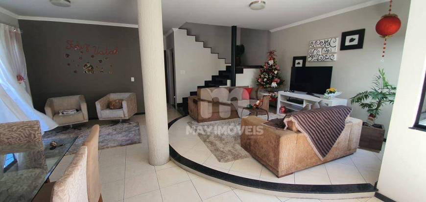 Foto 1 de Casa com 4 Quartos à venda, 250m² em Centro, Itajaí