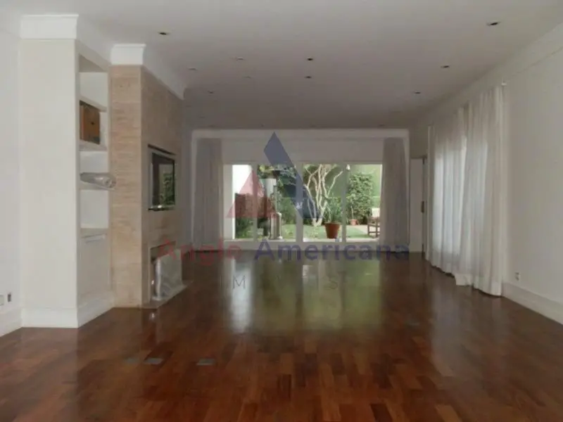 Foto 4 de Casa com 4 Quartos à venda, 550m² em Jardim Europa, São Paulo