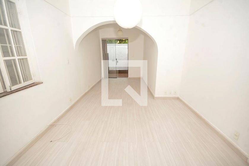 Foto 5 de Casa com 4 Quartos para alugar, 160m² em Urca, Rio de Janeiro