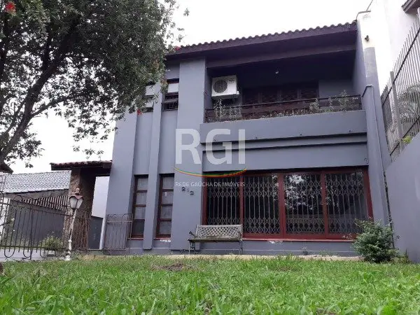 Foto 1 de Casa com 5 Quartos à venda, 316m² em Vila Assunção, Porto Alegre
