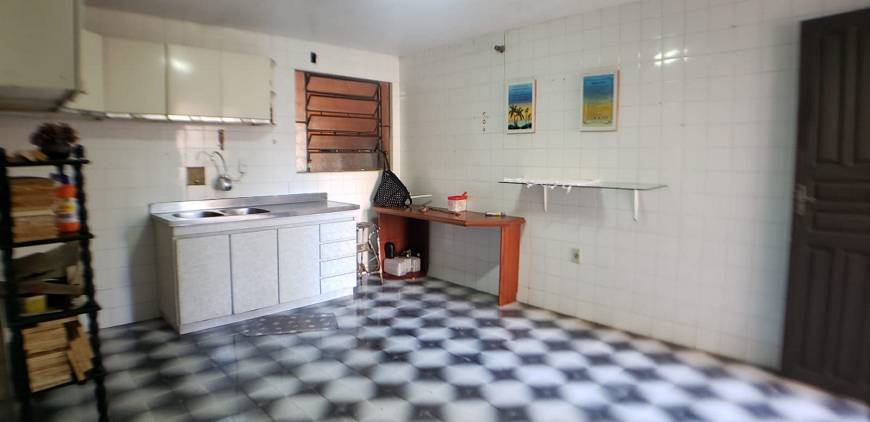 Foto 4 de Casa com 7 Quartos à venda, 350m² em Ipanema, Porto Alegre