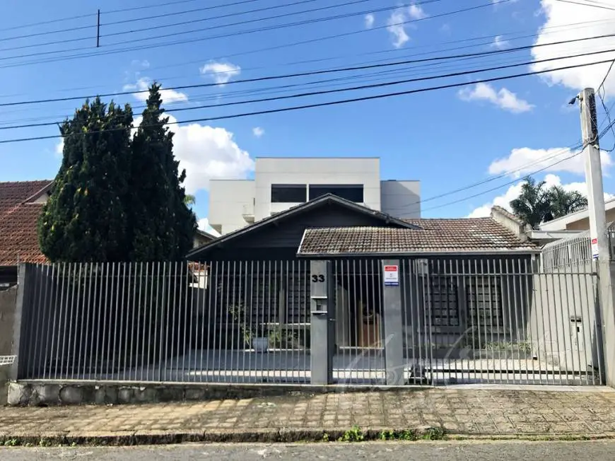 Foto 1 de Sobrado com 2 Quartos para alugar, 150m² em Seminário, Curitiba