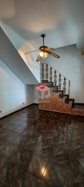 Foto 1 de Sobrado com 3 Quartos à venda, 131m² em Camilópolis, Santo André