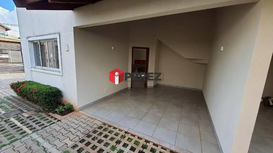 Foto 5 de Sobrado com 3 Quartos para alugar, 116m² em Chácara Cachoeira, Campo Grande