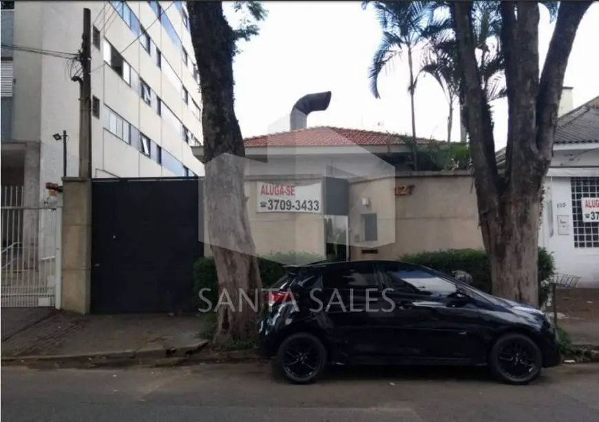 Foto 1 de Sobrado com 3 Quartos para alugar, 400m² em Moema, São Paulo