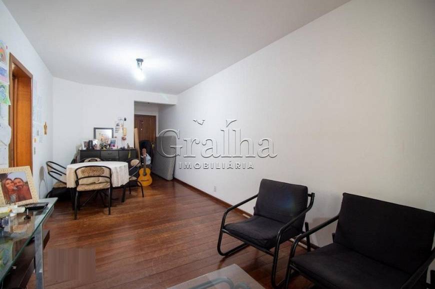 Foto 3 de Apartamento com 1 Quarto à venda, 57m² em Bom Fim, Porto Alegre