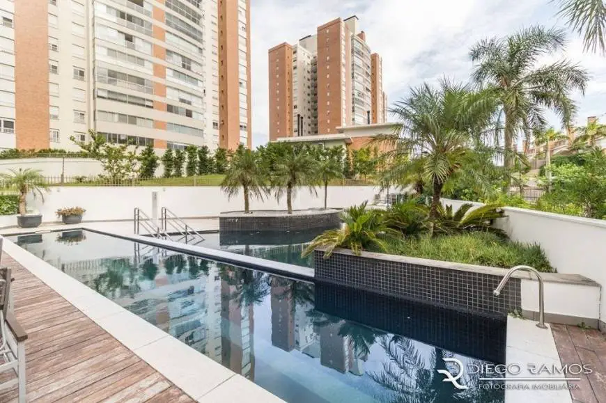 Foto 3 de Apartamento com 1 Quarto à venda, 64m² em Central Parque, Porto Alegre