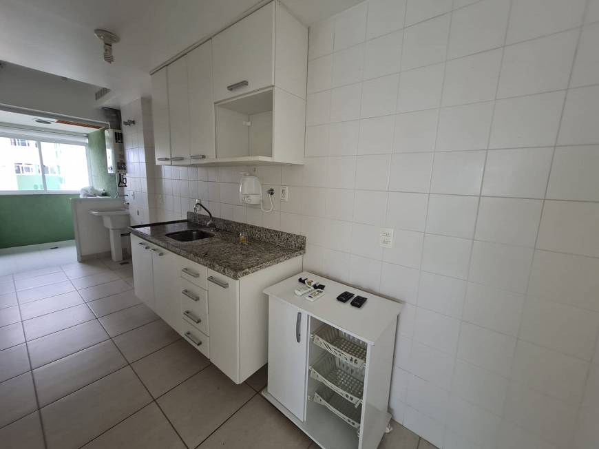 Foto 4 de Apartamento com 2 Quartos à venda, 70m² em Camorim, Rio de Janeiro