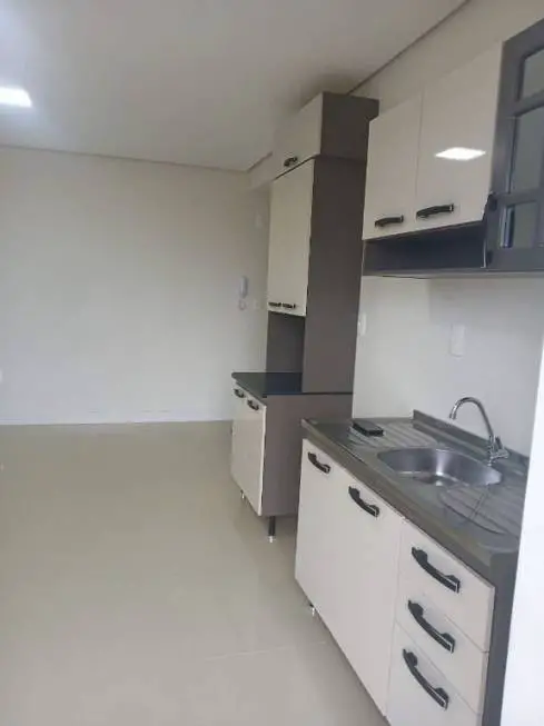 Foto 2 de Apartamento com 2 Quartos para alugar, 61m² em Gravata, Navegantes