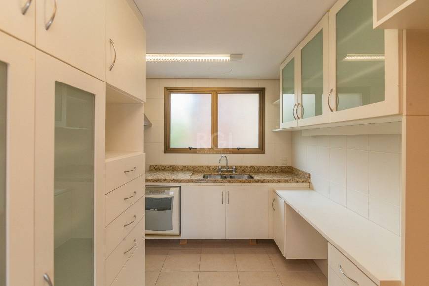 Foto 4 de Apartamento com 2 Quartos para alugar, 80m² em Rio Branco, Porto Alegre