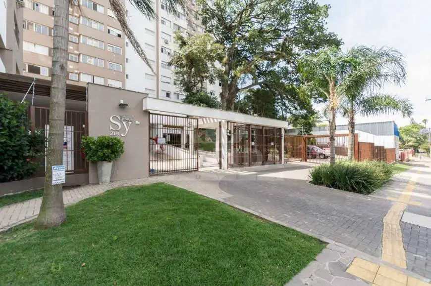 Foto 3 de Apartamento com 2 Quartos à venda, 63m² em Teresópolis, Porto Alegre