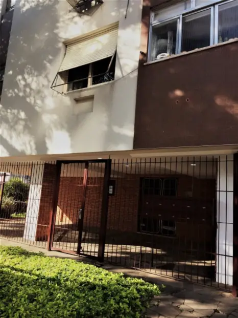 Foto 1 de Apartamento com 3 Quartos à venda, 80m² em Azenha, Porto Alegre
