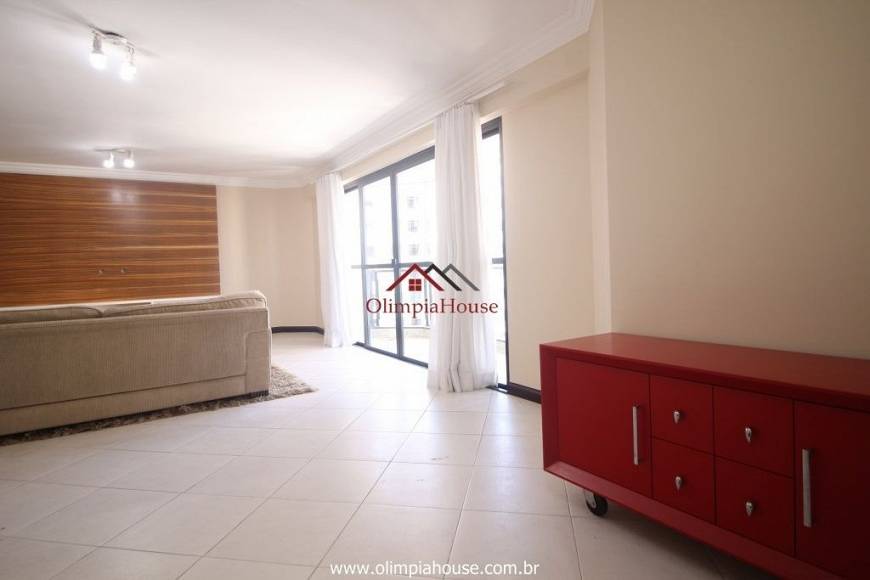 Foto 4 de Apartamento com 3 Quartos à venda, 240m² em Itaim Bibi, São Paulo