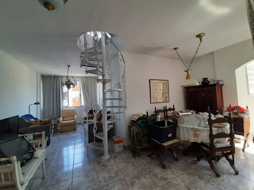 Foto 1 de Apartamento com 3 Quartos para alugar, 189m² em Laranjeiras, Rio de Janeiro