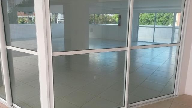 Foto 4 de Apartamento com 3 Quartos à venda, 65m² em Madalena, Recife