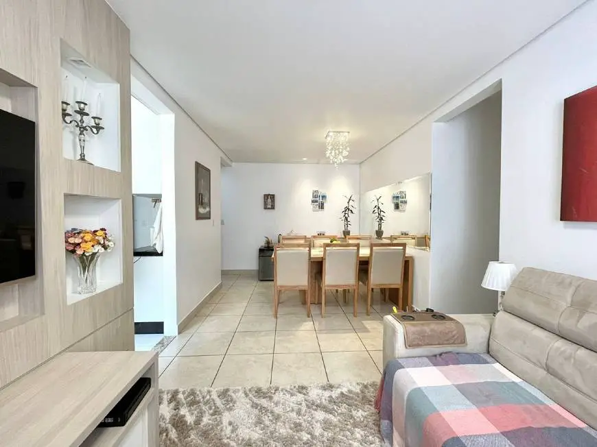 Foto 2 de Apartamento com 3 Quartos à venda, 76m² em Sagrada Família, Belo Horizonte