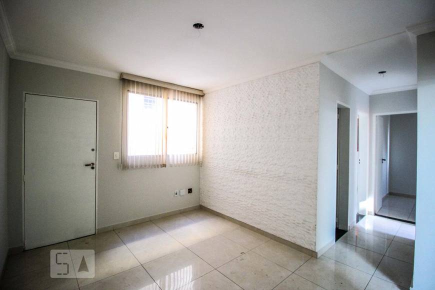 Foto 1 de Apartamento com 3 Quartos para alugar, 80m² em São João Batista, Belo Horizonte
