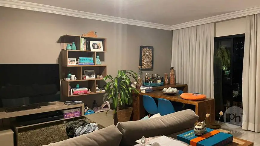 Foto 2 de Apartamento com 3 Quartos para alugar, 124m² em Vila Olímpia, São Paulo