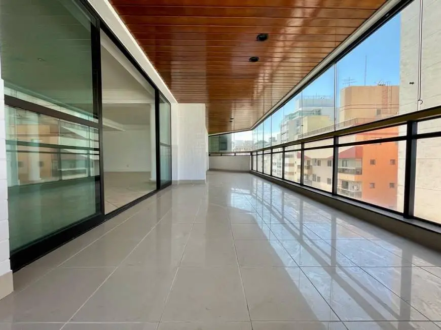 Foto 1 de Apartamento com 4 Quartos à venda, 360m² em Centro, Vila Velha