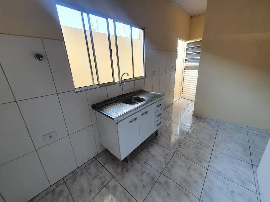Foto 4 de Casa com 1 Quarto para alugar, 70m² em Vila Bancaria Munhoz, São Paulo