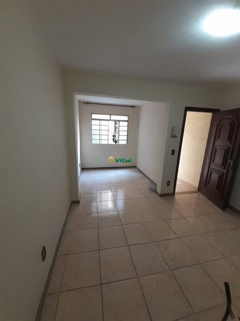 Foto 2 de Casa com 3 Quartos para alugar, 90m² em Dona Clara, Belo Horizonte