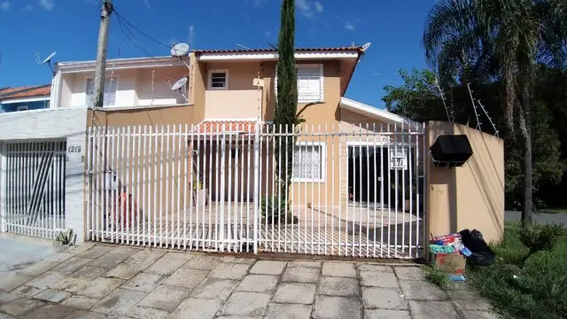 Foto 1 de Casa com 3 Quartos à venda, 85m² em Ganchinho, Curitiba