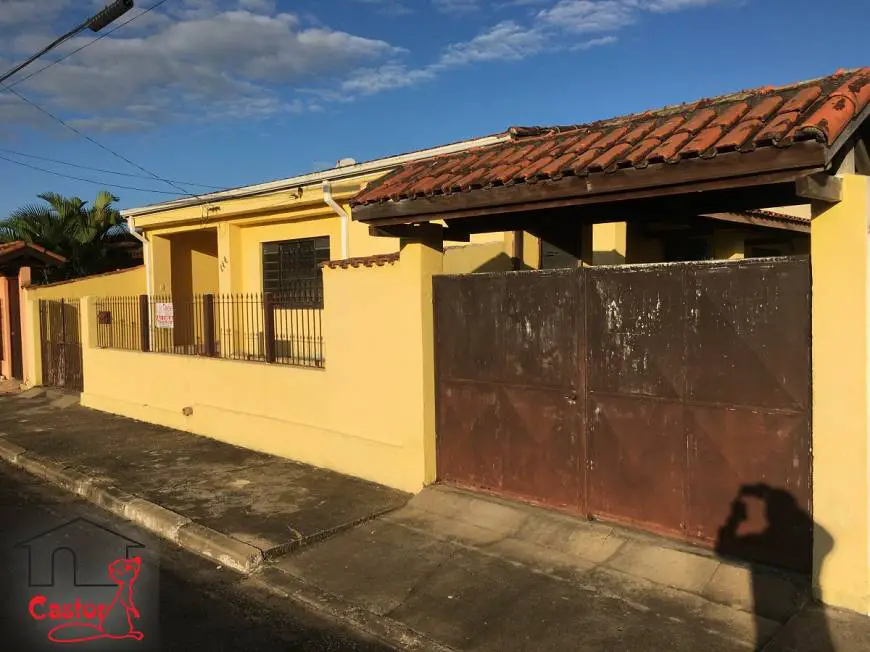 Foto 3 de Casa com 3 Quartos para alugar, 130m² em Moreira César, Pindamonhangaba