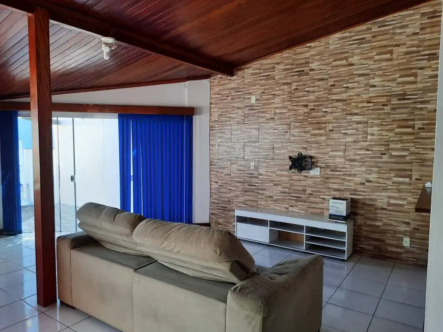 Foto 1 de Casa com 3 Quartos para alugar, 280m² em Nossa Senhora do Rosário, São José