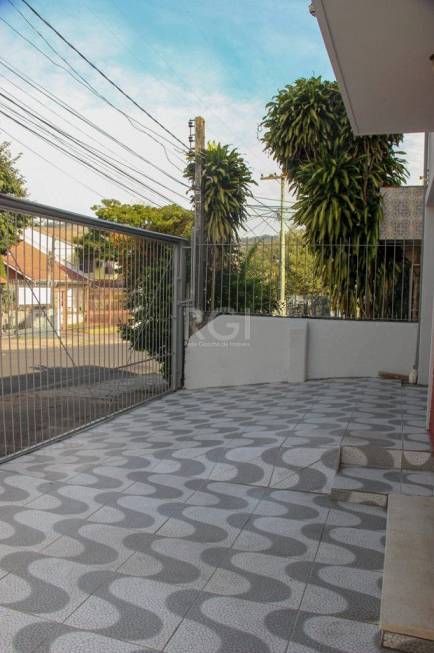 Foto 3 de Casa com 4 Quartos à venda, 128m² em Glória, Porto Alegre