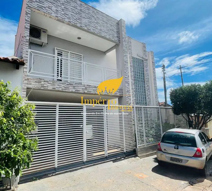 Foto 1 de Casa com 4 Quartos à venda, 240m² em Morada da Serra, Cuiabá