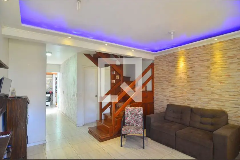 Foto 2 de Casa de Condomínio com 3 Quartos para alugar, 89m² em Rio Branco, Canoas