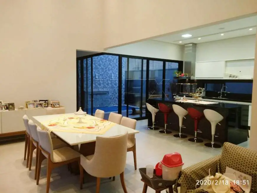 Foto 3 de Casa de Condomínio com 3 Quartos à venda, 239m² em Vila Santista, Bauru