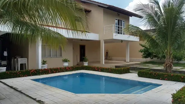 Foto 1 de Casa de Condomínio com 4 Quartos à venda, 400m² em Dom Pedro I, Manaus