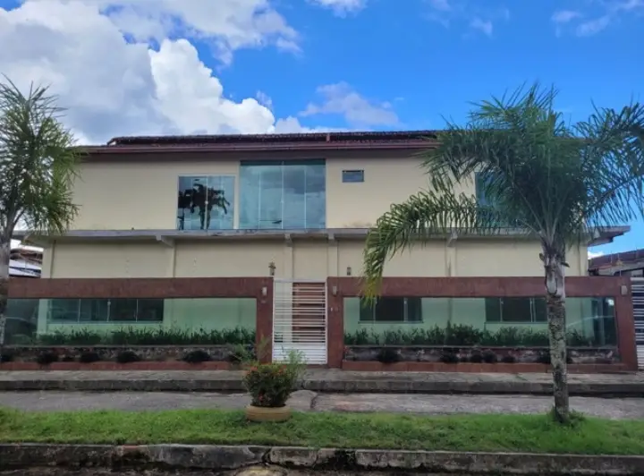 Foto 1 de Casa de Condomínio com 4 Quartos à venda, 500m² em Quarenta Horas Coqueiro, Ananindeua