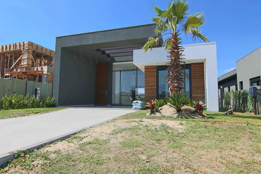 Foto 1 de Casa de Condomínio com 4 Quartos à venda, 192m² em Rainha Do Mar, Xangri-Lá