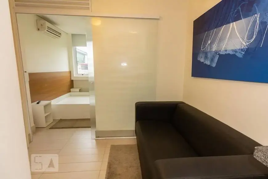 Foto 1 de Apartamento com 1 Quarto para alugar, 25m² em Barra Funda, São Paulo