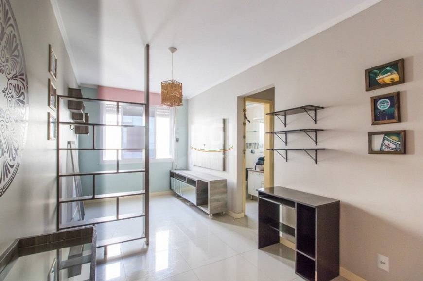 Foto 1 de Apartamento com 1 Quarto à venda, 42m² em Jardim do Salso, Porto Alegre