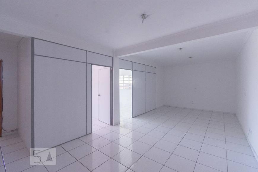 Foto 2 de Apartamento com 2 Quartos para alugar, 74m² em Bairro Alto, Curitiba