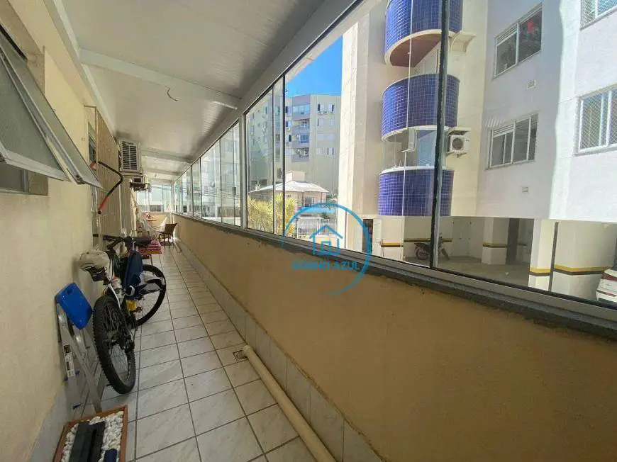 Foto 3 de Apartamento com 2 Quartos à venda, 80m² em Coqueiros, Florianópolis