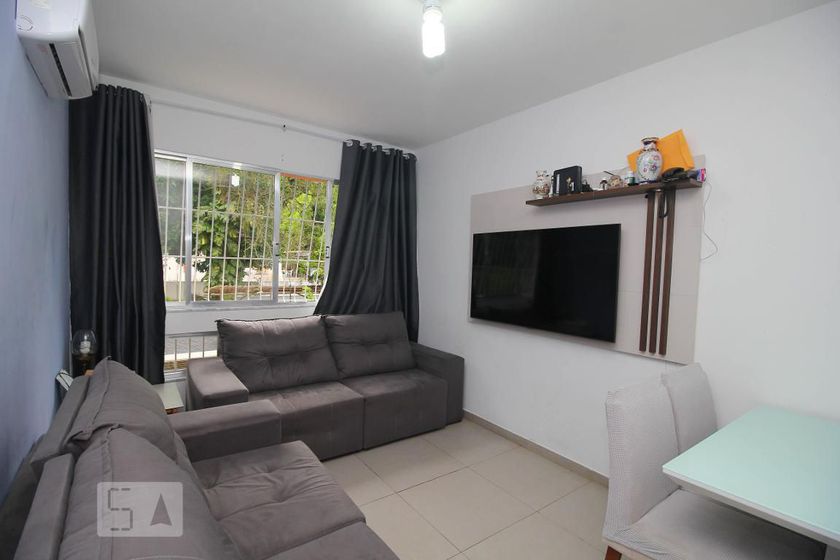 Foto 3 de Apartamento com 2 Quartos para alugar, 63m² em Laranjeiras, Rio de Janeiro