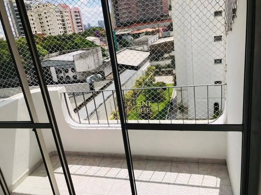 Foto 2 de Apartamento com 2 Quartos à venda, 62m² em Moema, São Paulo