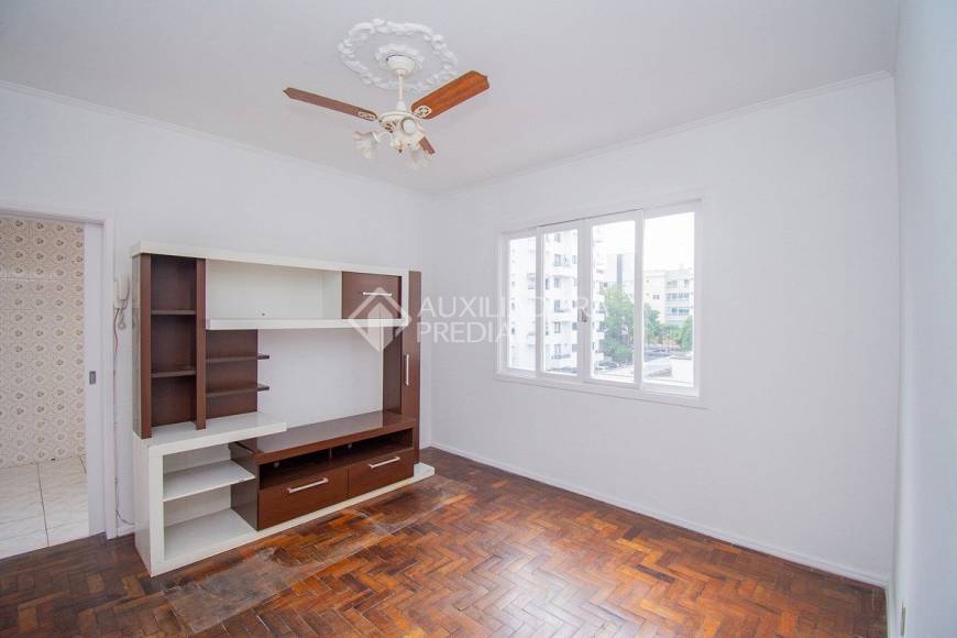 Foto 2 de Apartamento com 2 Quartos para alugar, 76m² em Petrópolis, Porto Alegre