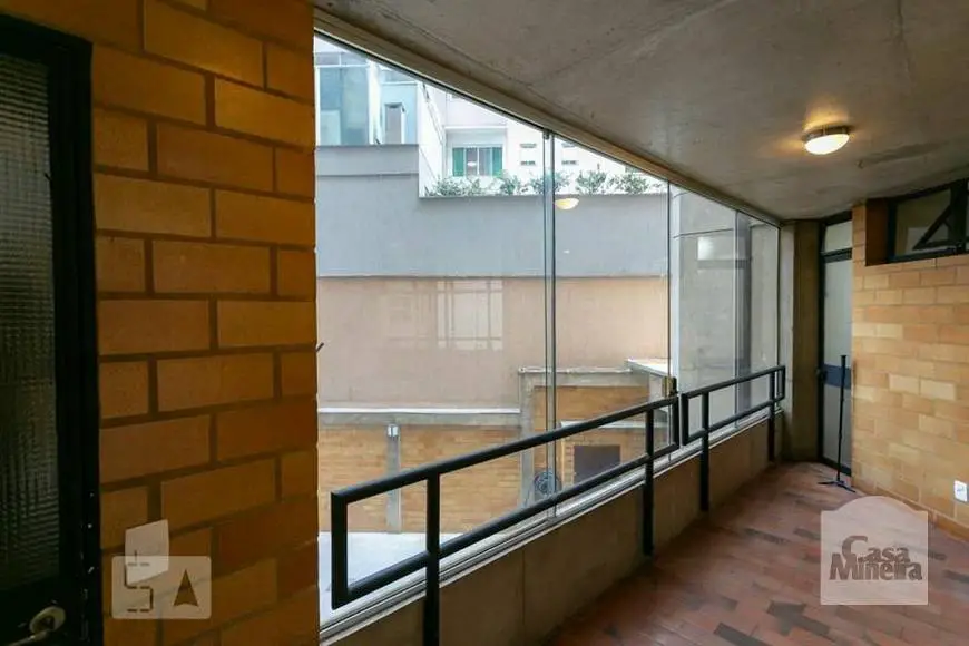 Foto 3 de Apartamento com 2 Quartos à venda, 100m² em Savassi, Belo Horizonte