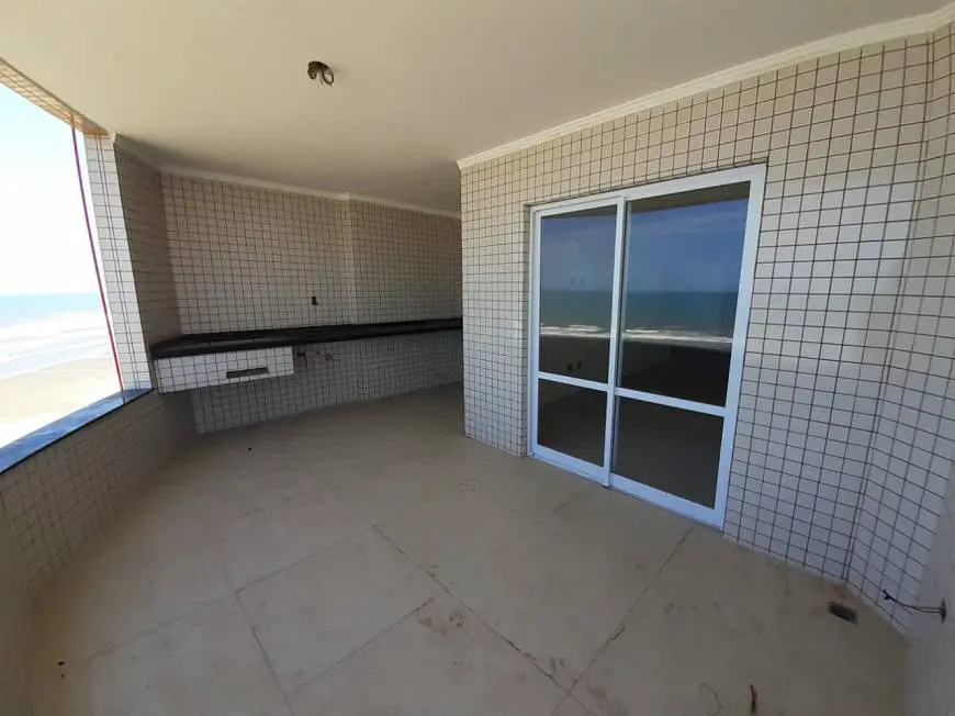 Foto 1 de Apartamento com 3 Quartos à venda, 110m² em Balneário Maracanã, Praia Grande