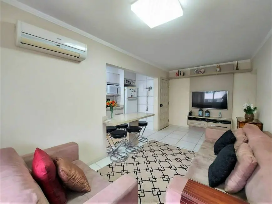 Foto 1 de Apartamento com 3 Quartos para alugar, 61m² em Centro, Florianópolis
