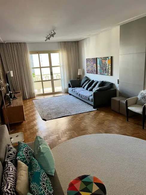 Foto 1 de Apartamento com 3 Quartos para alugar, 179m² em Jardim Paulista, São Paulo