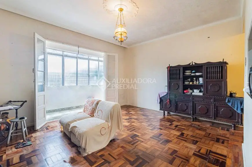 Foto 1 de Apartamento com 3 Quartos à venda, 94m² em Petrópolis, Porto Alegre