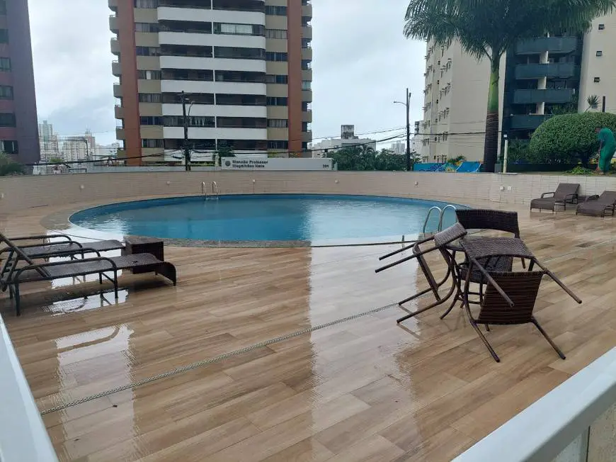 Foto 2 de Apartamento com 3 Quartos para alugar, 108m² em Pituba, Salvador
