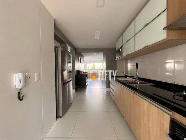 Foto 4 de Apartamento com 4 Quartos à venda, 213m² em Brooklin, São Paulo